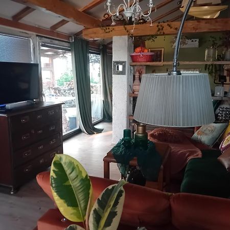 Rose Room 40M2 With Terrace 25M2 In Greeny Area For 4 Person Любляна Экстерьер фото